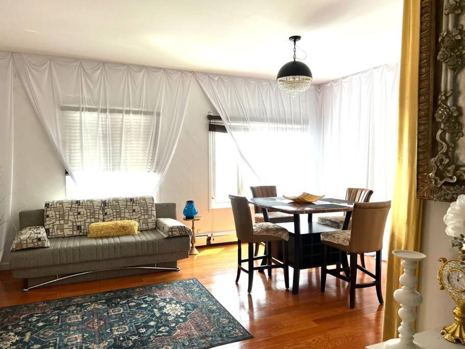 Room At The Oasis นิวยอร์ก ภายนอก รูปภาพ